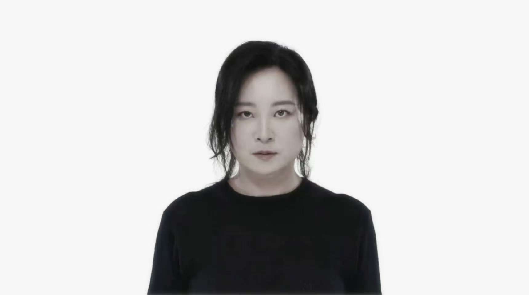 伊琍同框女导演和青衣大女主的差距一目了然AG旗舰厅网站入口42岁贾玲跟48岁马(图4)